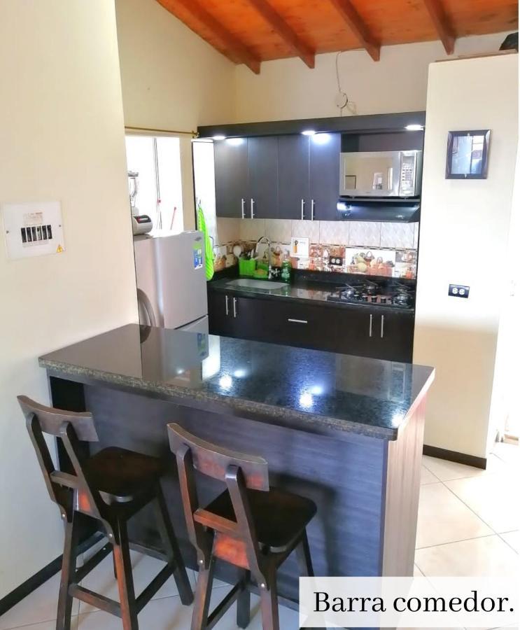 Guatape Apartamento Vista Al Embalse מראה חיצוני תמונה